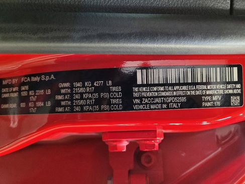 Used 2016 Jeep Renegade Latitude image 33