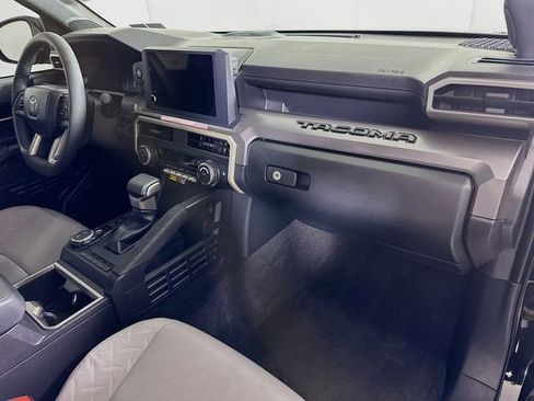 Used 2024 Toyota Tacoma SR5 AWD/4WD image 27