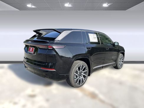 New 2025 Jeep Wagoneer S Limited image 7