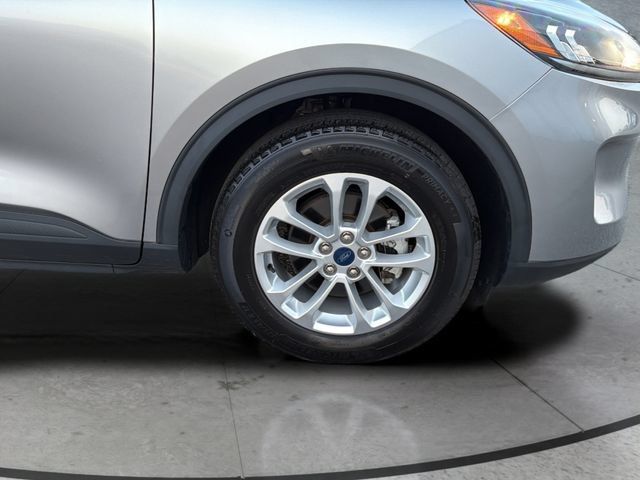Used 2022 Ford Escape SE FWD image 31