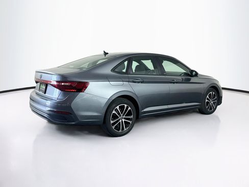 Used 2025 Volkswagen Jetta Sport FWD image 9
