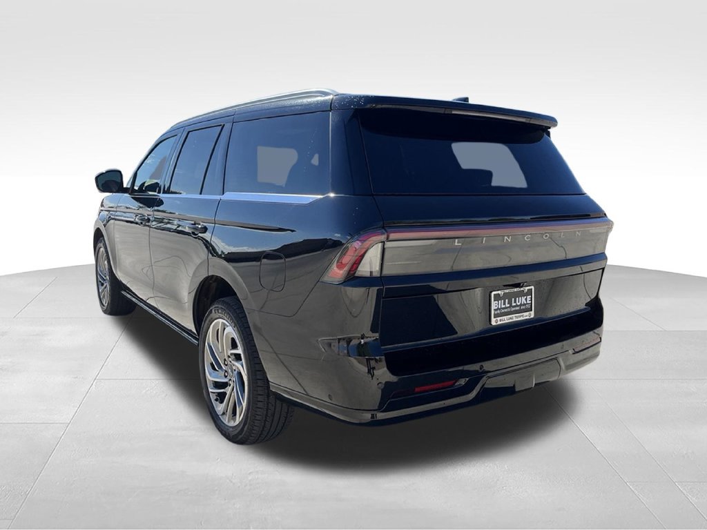Used 2025 Lincoln Navigator Reserve AWD/4WD image 7