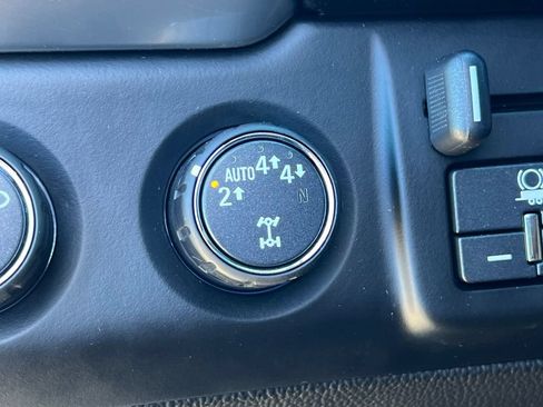 Used 2018 Chevrolet Suburban Premier w/ Max Trailering Package AWD/4WD image 23