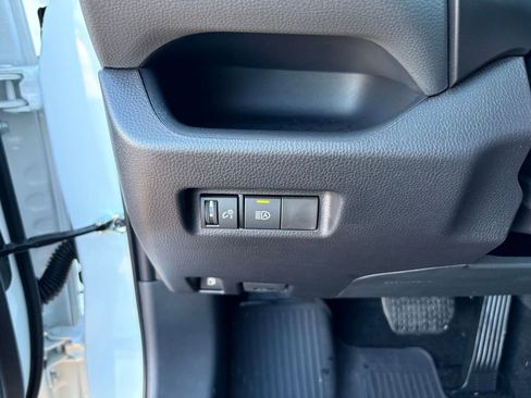 Used 2025 Toyota RAV4 XLE image 22