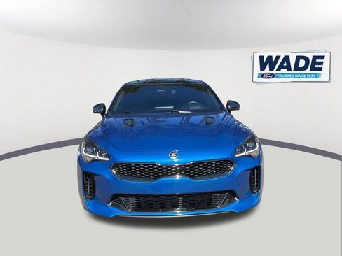 Used 2022 Kia Stinger GT2 image 2