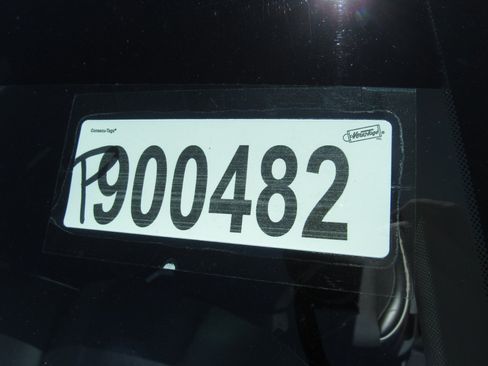 Used 2022 Hyundai Venue Limited FWD image 29