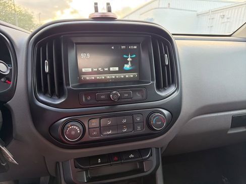 Used 2018 GMC Canyon 2WD Crew Cab w/ Convenience Package image 12