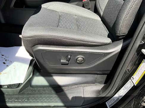 New 2026 RAM 1500 Big Horn AWD/4WD image 16