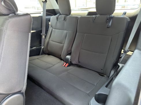 Used 2023 Ford Explorer XLT RWD image 20