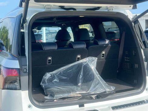 New 2026 INFINITI QX80 4WD w/ Sport Exterior Package image 15