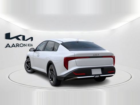 New 2026 Kia K4 EX FWD image 4