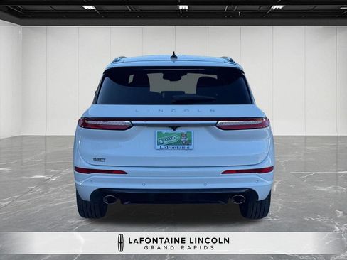 Certified 2024 Lincoln Corsair Reserve w/ Jet Appearance Package AWD/4WD image 4