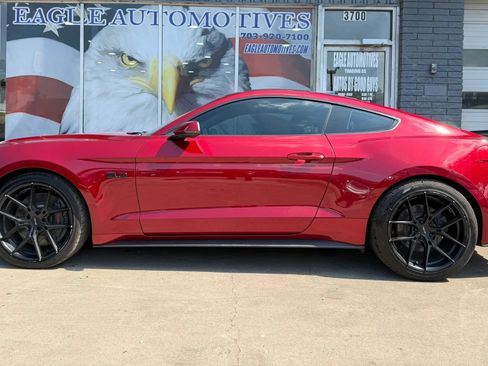 Used 2019 Ford Mustang GT Premium w/ GT Performance Package RWD image 6