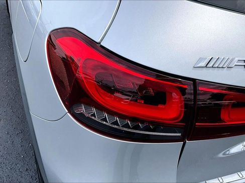 Used 2023 Mercedes-Benz GLA 35 AMG 4MATIC image 21