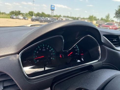 Used 2013 Chevrolet Traverse LT image 22