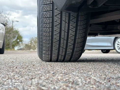 Used 2024 Porsche Cayenne image 44