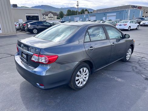 Used 2012 Toyota Corolla LE FWD image 3