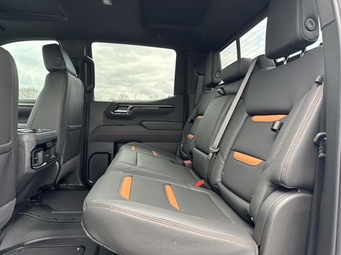 New 2026 GMC Sierra 1500 AT4 w/ AT4 Premium Package image 31