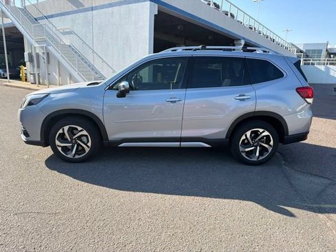 Used 2023 Subaru Forester Touring AWD/4WD image 2