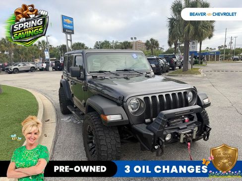 Used 2018 Jeep Wrangler Unlimited Sport S image 2