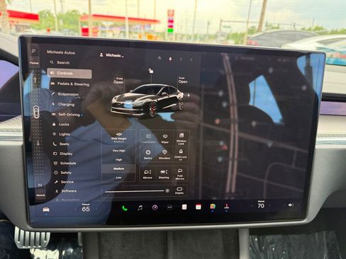 Used 2023 Tesla Model S Plaid AWD/4WD image 16