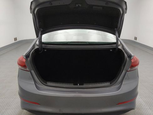 Used 2018 Hyundai Elantra SEL FWD image 29