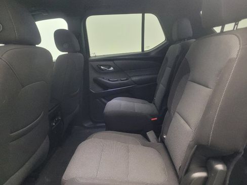Used 2023 Chevrolet Traverse LT w/ LPO, Cargo Package AWD/4WD image 18