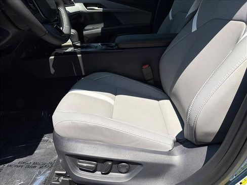 New 2026 Toyota Camry SE FWD image 15