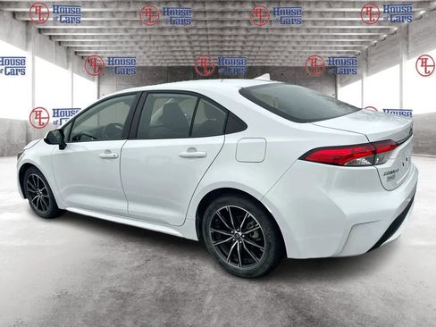 Used 2022 Toyota Corolla LE FWD image 7
