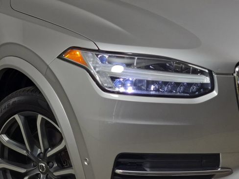 Used 2017 Volvo XC90 T6 Momentum w/ Vision Package AWD/4WD image 36