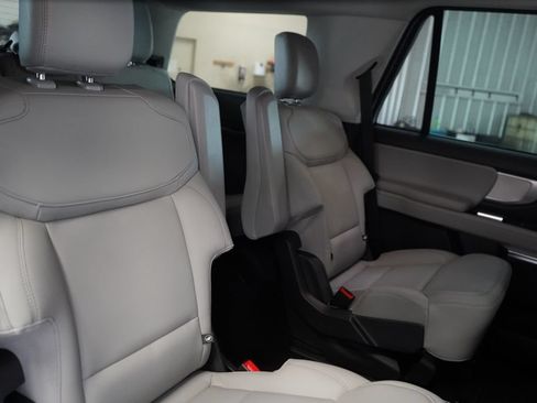 New 2026 Ford Expedition Active AWD/4WD image 26