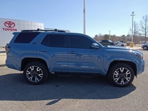Used 2025 Toyota 4Runner TRD Sport Premium image 2