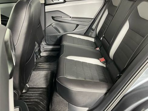 Used 2023 Volkswagen Taos SEL image 26