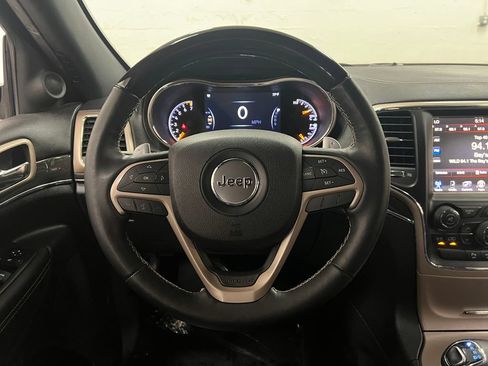 Used 2015 Jeep Grand Cherokee Overland RWD image 14