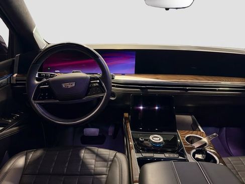 Certified 2025 Cadillac Escalade Sport Platinum w/ LPO, ONYX Package AWD/4WD image 21