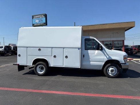New 2026 Ford E-350 and Econoline 350 Super Duty w/ Power Equipment Group image 2