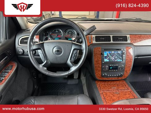 Used 2008 Chevrolet Tahoe LTZ w/ LTZ Preferred Equipment Group AWD/4WD image 21