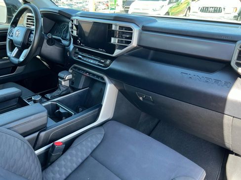 Used 2022 Toyota Tundra SR5 w/ SR5 Convenience Package image 25