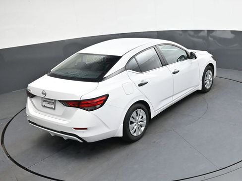 Certified 2025 Nissan Sentra S image 28