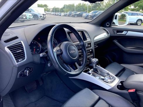 Used 2017 Audi Q5 2.0T Premium Plus w/ Technology Package image 14