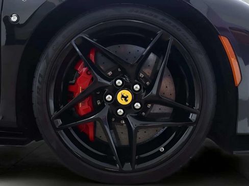 Used 2023 Ferrari F8 Tributo RWD image 22