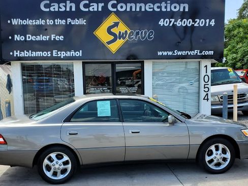 Used 2001 Lexus ES 330 FWD image 7