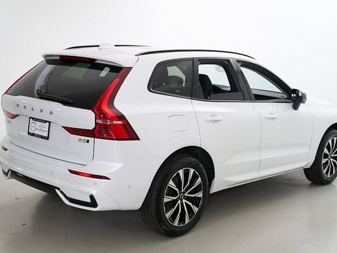 Certified 2025 Volvo XC60 B5 Plus AWD/4WD image 9