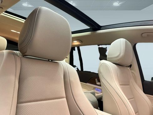New 2026 Mercedes-Benz GLS 450 4MATIC image 25