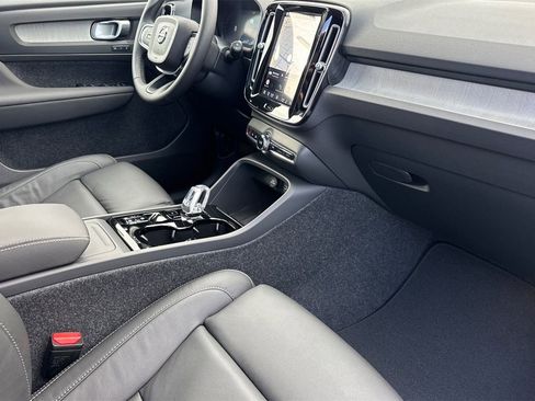 New 2026 Volvo XC40 B5 Plus w/ Protection Package Premier image 15