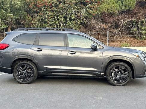 Used 2023 Subaru Ascent Onyx Edition Limited image 6