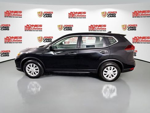 Used 2020 Nissan Rogue S FWD image 12