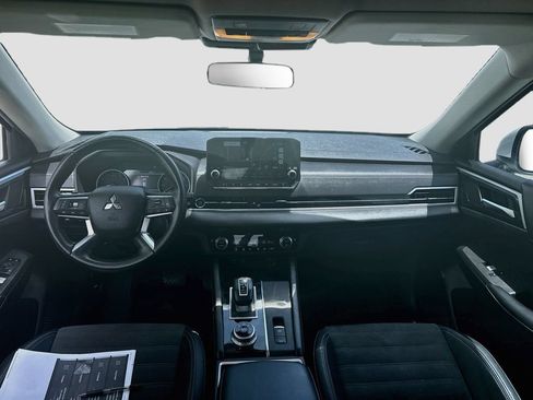 Used 2022 Mitsubishi Outlander SE FWD image 25