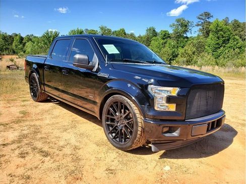 Used 2017 Ford F150 XLT w/ Equipment Group 302A Luxury RWD image 14