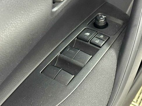 Used 2024 Toyota Corolla LE image 12